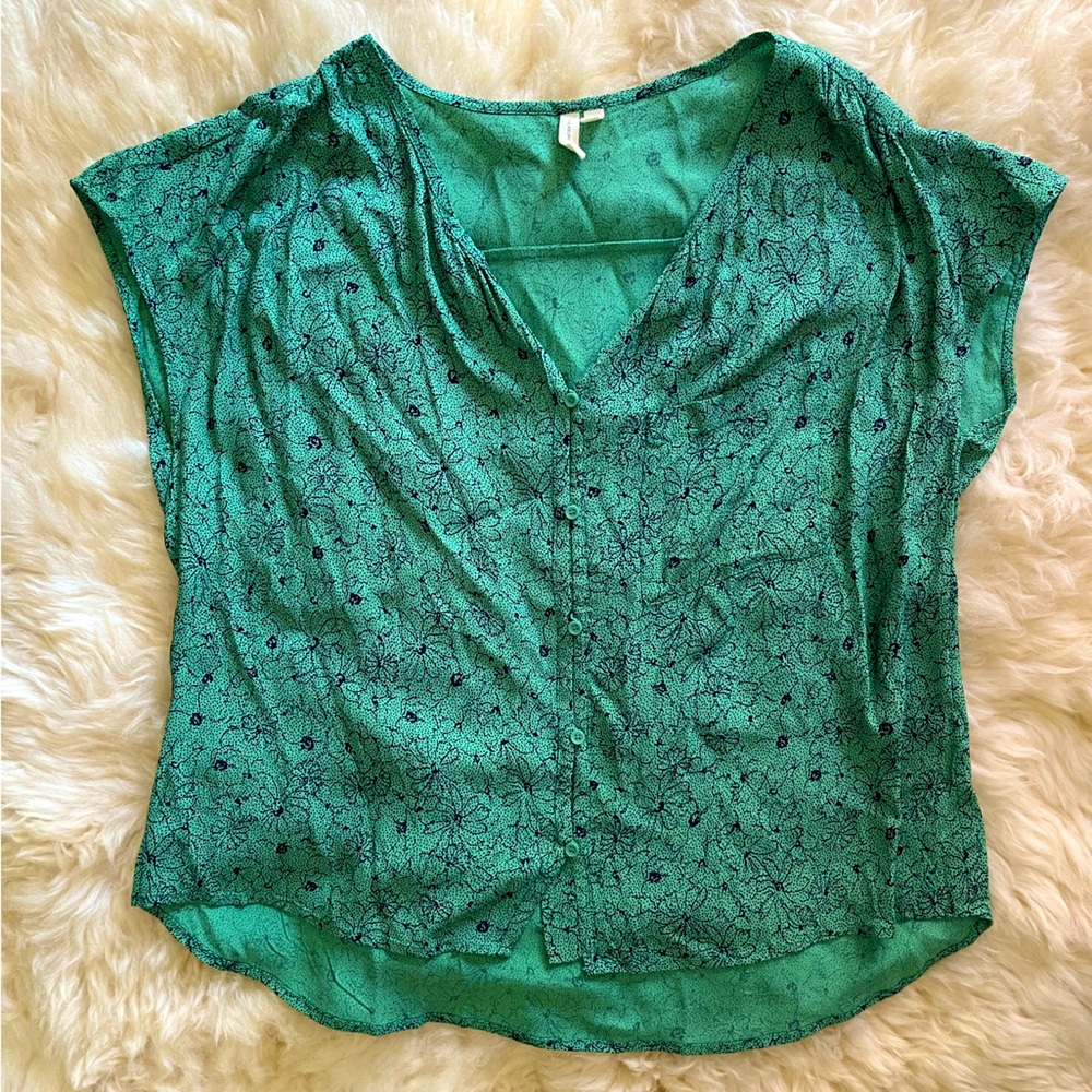 Treasure & Bound sleeveless floral blouse Size L
